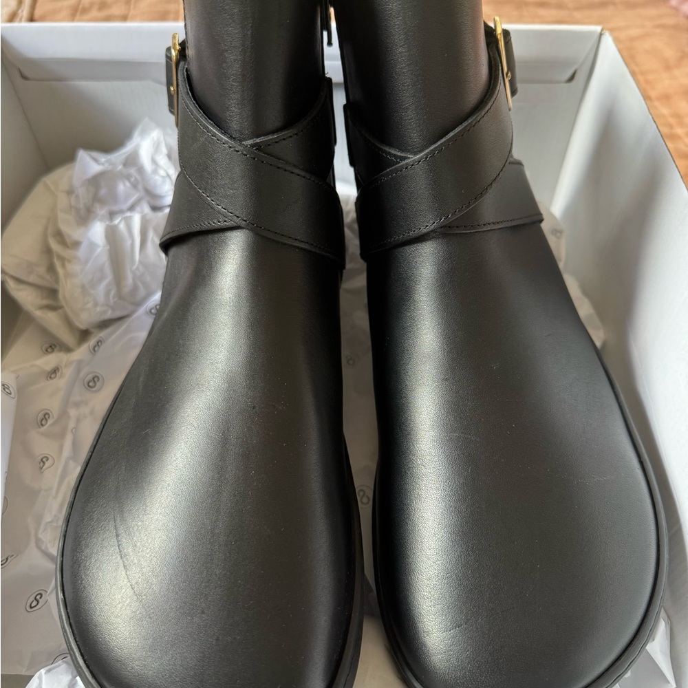 Black leather Ankle Boots - Picture 3 of 7